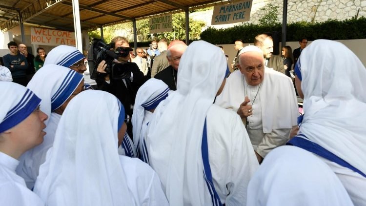 El Papa Visita A Las Misioneras De La Caridad La Fraternidad Es Una