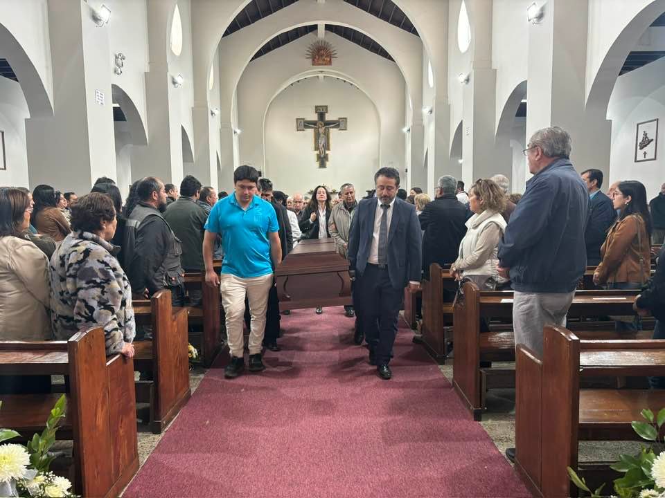 Misa de exequias de la señora Julia Mercedes Soto Soto | Parroquia ...